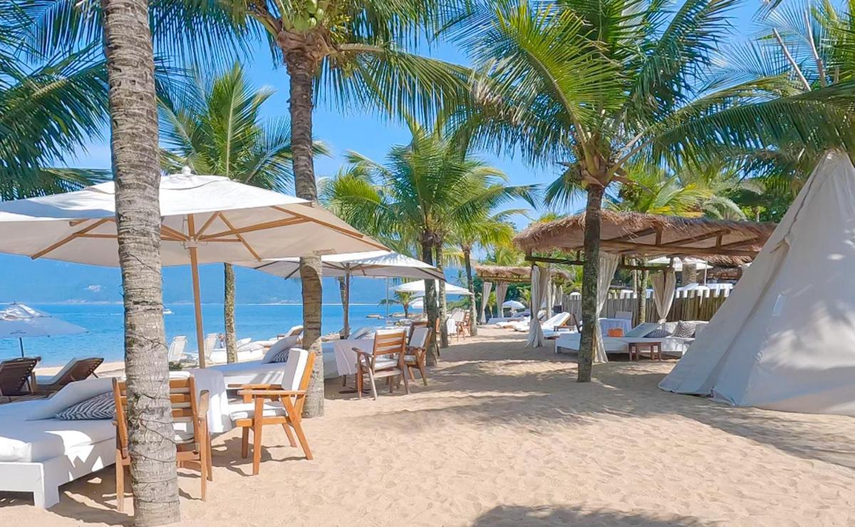 Dpny Beach Hotel & Spa 일랴벨라 외부 사진 Beach at the InterContinental Resort