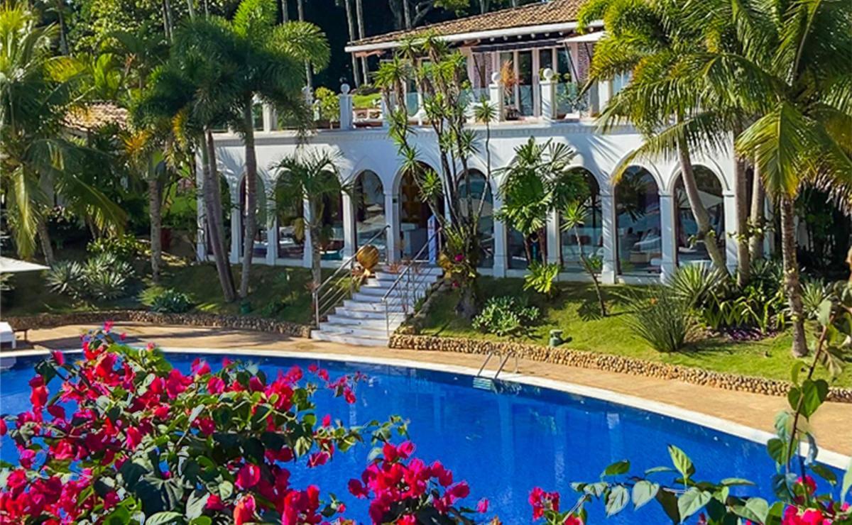Dpny Beach Hotel & Spa 일랴벨라 외부 사진 The hotel's main building