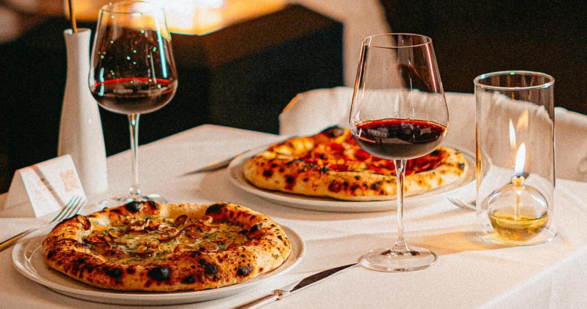 Dpny Beach Hotel & Spa 일랴벨라 외부 사진 Wine and pizza