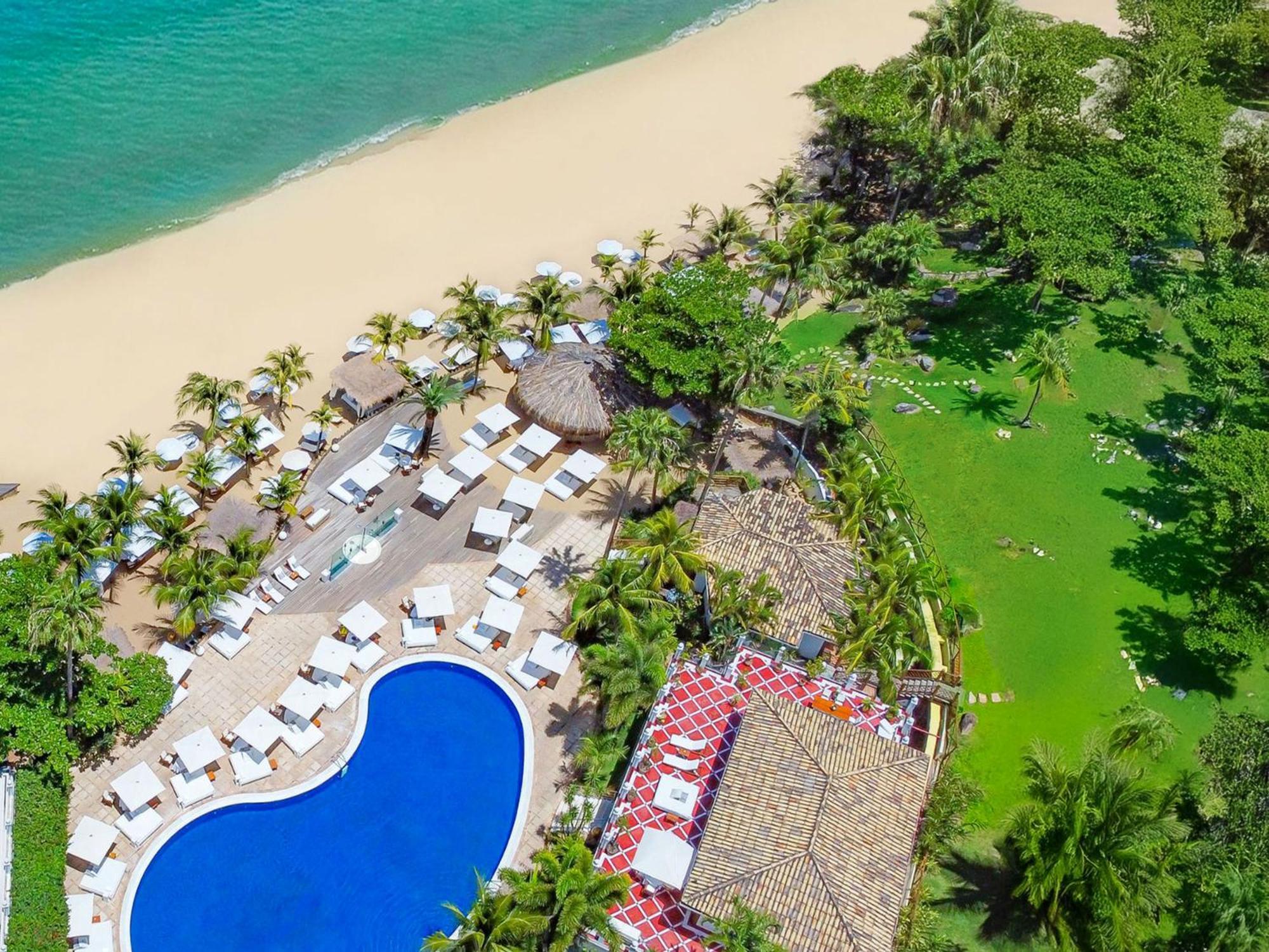 Dpny Beach Hotel & Spa 일랴벨라 외부 사진 Aerial view of the resort